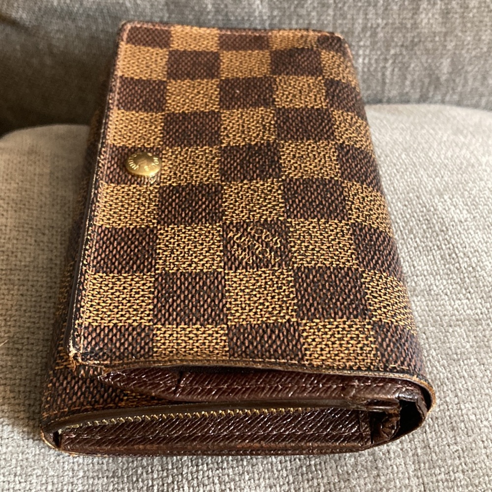Louis Vuitton Damier Ebene Porte Monnaie Billets Tresor Wallet. - Picture 4 of 15